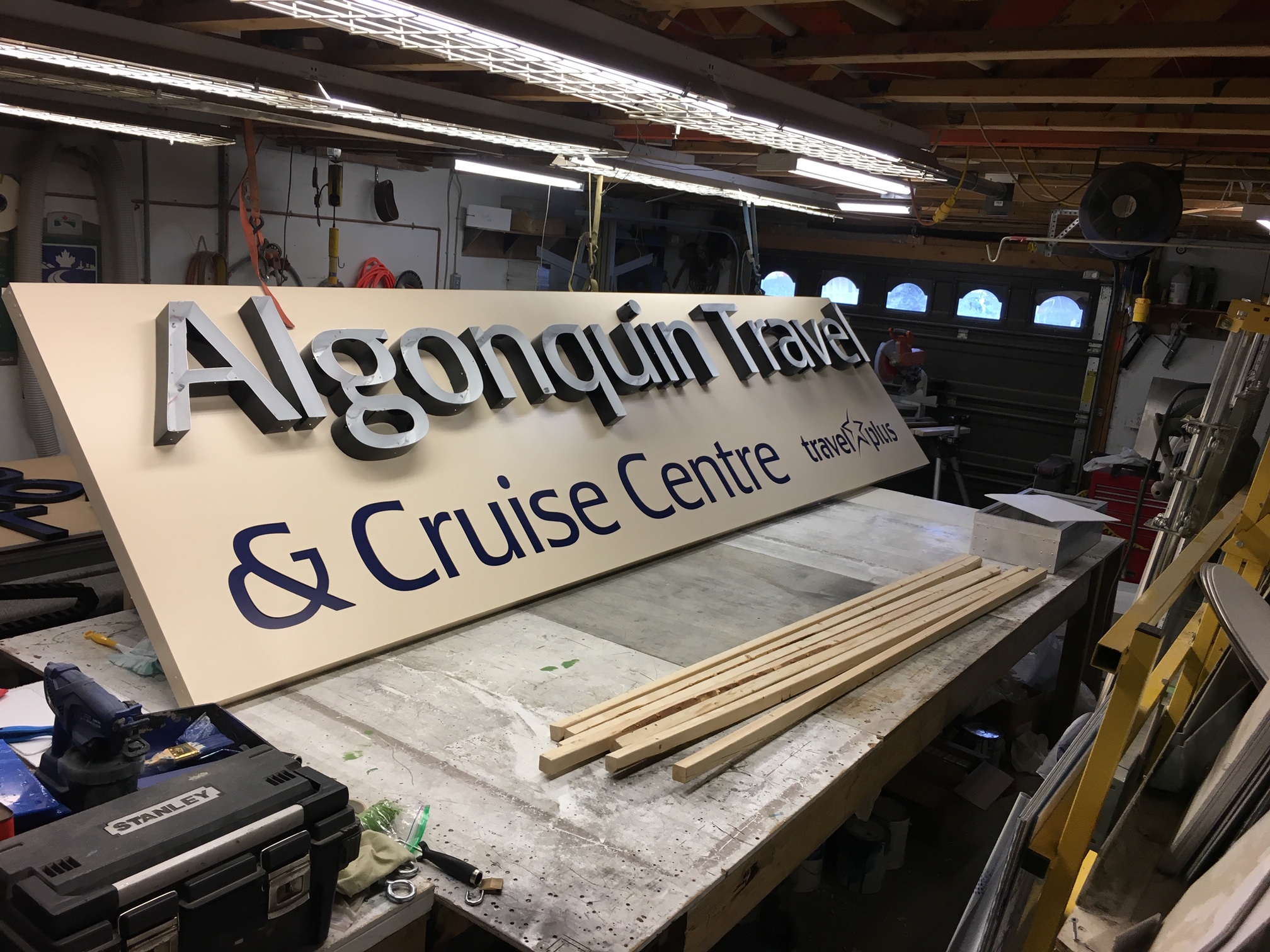 Algonquin Travel